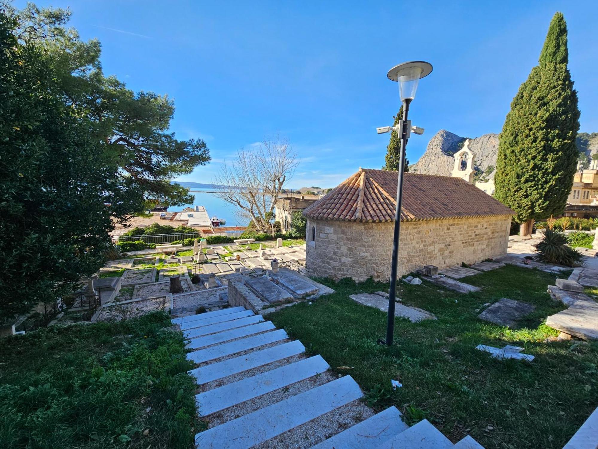 Appartamento Morska Postelja - Sea Bed Omiš Esterno foto