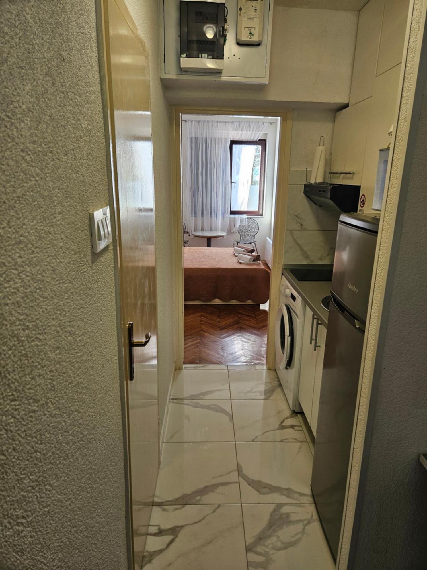 Appartamento Morska Postelja - Sea Bed Omiš Esterno foto