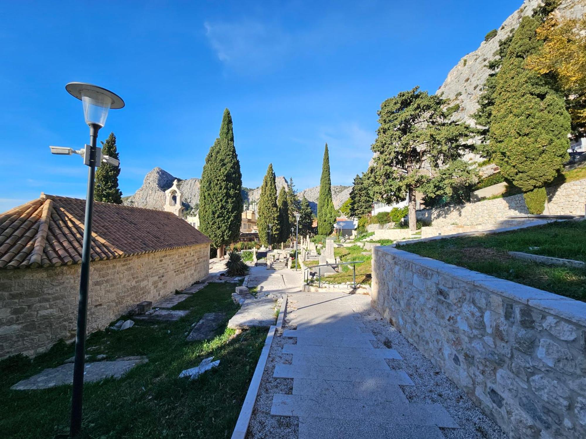 Appartamento Morska Postelja - Sea Bed Omiš Esterno foto